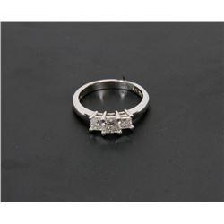 48) 14K WHITE GOLD 3 DIAMOND RING