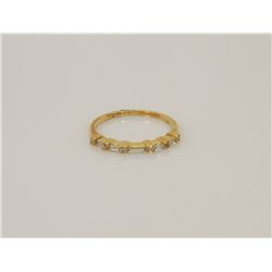 54) 18K YELLOW GOLD DIAMOND MELEE BAND