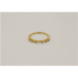 56) 18K YELLOW GOLD DIAMOND MELEE BAND