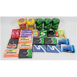BAG OF ASSORTED GUM AND MINTS