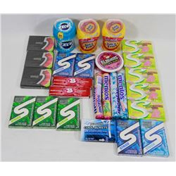 BAG OF ASSORTED GUM AND MINTS