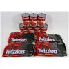 Image 1 : BAG OF TWIZZLERS AND SOUP