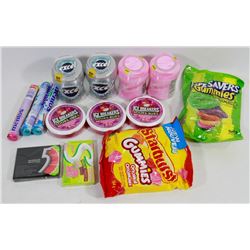 BAG OF ASSORTED GUM AND MINTS