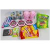 Image 1 : BAG OF ASSORTED GUM AND MINTS