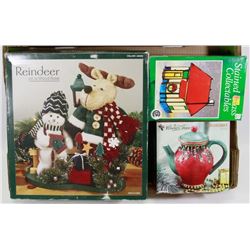 BOX OF CHRISTMAS DÉCOR