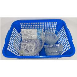 CHRISTMAS 7 PIECE SERVING BOWL SET AND MORE