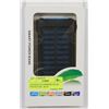 Image 1 : 20,000MAH WATERPROOF SOLAR POWER BANK - BLUE
