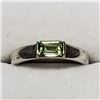 Image 1 : 27) STERLING SILVER PERIDOT RECTANGLE RING SIZE 6