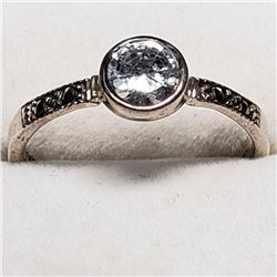 33) STERLING SILVER CZ MARCASITE RING SIZE 8