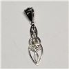 Image 2 : 42) STERLING SILVER ARROW PENDANT