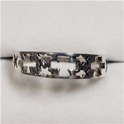 62) STERLING SILVER RING SIZE 8