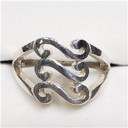 78) STERLING SILVER RING SIZE 8.25