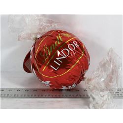 LINDOR 550G CHOCOLATE GIFT