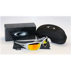OAKLEY VALVE SILVER/FIRE IRIDIUM POLARIZED