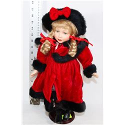 PORCELAIN DOLL/ W STAND