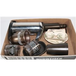 BATHROOM LOT, INCL TOUCHLESS SOAP DISPENSER, MORE