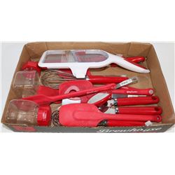 KITCHEN LOT INCL, MANDELA, SILICONE SPATULAS AND