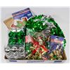 Image 1 : LOT OF ASSORTED CHRISTMAS DECORATIONS AND ITEMS