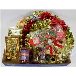 LOT OF ASSORTED CHRISTMAS DECORATIONS AND ITEMS