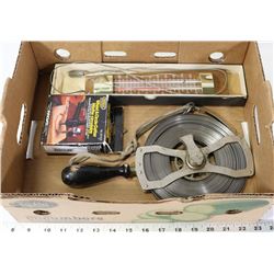 VINTAGE ITEM LOT: INCLUDES AIRGUIDE THERMOMETER