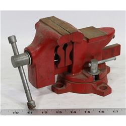 SWIVEL VICE WITH INNER PIPE CLAMP.