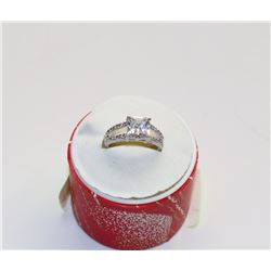 925 STERLING SILVER RING SIZ 7.5