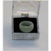 Image 1 : JADE RING - APPROX SIZE 8.5