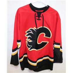 CALGARY FLAMES CCM ADULT LARGE JERSEY