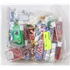 Image 1 : BAG OF ASSORTED CHOCOLATE BARS