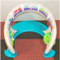 FISHER PRICE BRIGHT BEATS SMART TOUCH PLAY SPACE