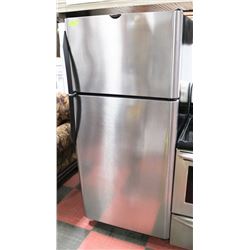 FRIGIDAIRE STAINLESS STEEL FRIDGE