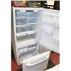 Image 2 : GE WHITE FRIDGE BOTTOM MOUNT