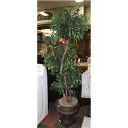 LARGE ARTIFICIAL PLANT
