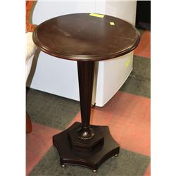 ESTATE WOOD TONE END TABLE 17.5" DIAMETER X 25.5"H