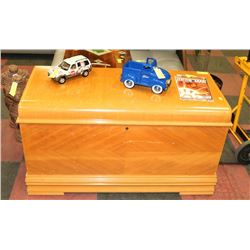 MAPLE CEDAR LINED CHEST