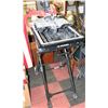 Image 1 : HUSKY PROFESSIONAL TILE SAW WITH STAND