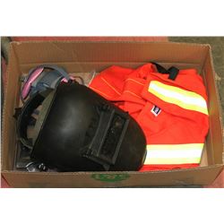 BOX W/WELDER'S HELMET, NEW 3M