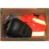 Image 1 : BOX W/WELDER'S HELMET, NEW 3M