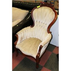 ESTATE WOOD CARVED PARLOUR CHAIR
