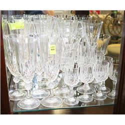 ESTATE LOT OF MATCHING CRYSTAL GLASSES