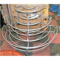 STORE DISPLAY 1/2 CIRCLE WITH 6 LEVELS ON CASTORS