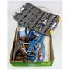 Image 1 : FLAT OF TOOLS