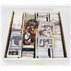 Image 1 : BOX OF OVER 3000 HOCKEY HOCKEY CARDS - ASSORTED