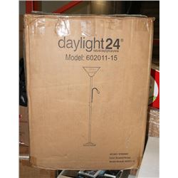 DAY LIGHT FLOOR LAMP