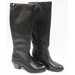 NEW GENUINE 1976 GENUINE LEATHER BOOTS SIZE 7