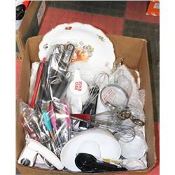 BOX W/BAKING ACCESSORIES INCL. MARBLE