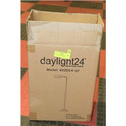 DAY LIGHT FLOOR LAMP