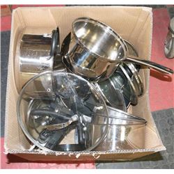 LARGE BOX OF COOKWARE/BAKEWARE