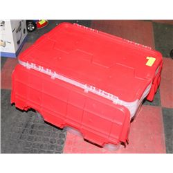 LOT OF 4 CLEAR PLASTIC 49 LITRE FLIPTOP TOTES