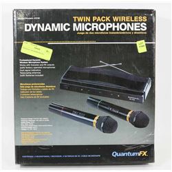 DYNAMIC MICROPHONE SET.